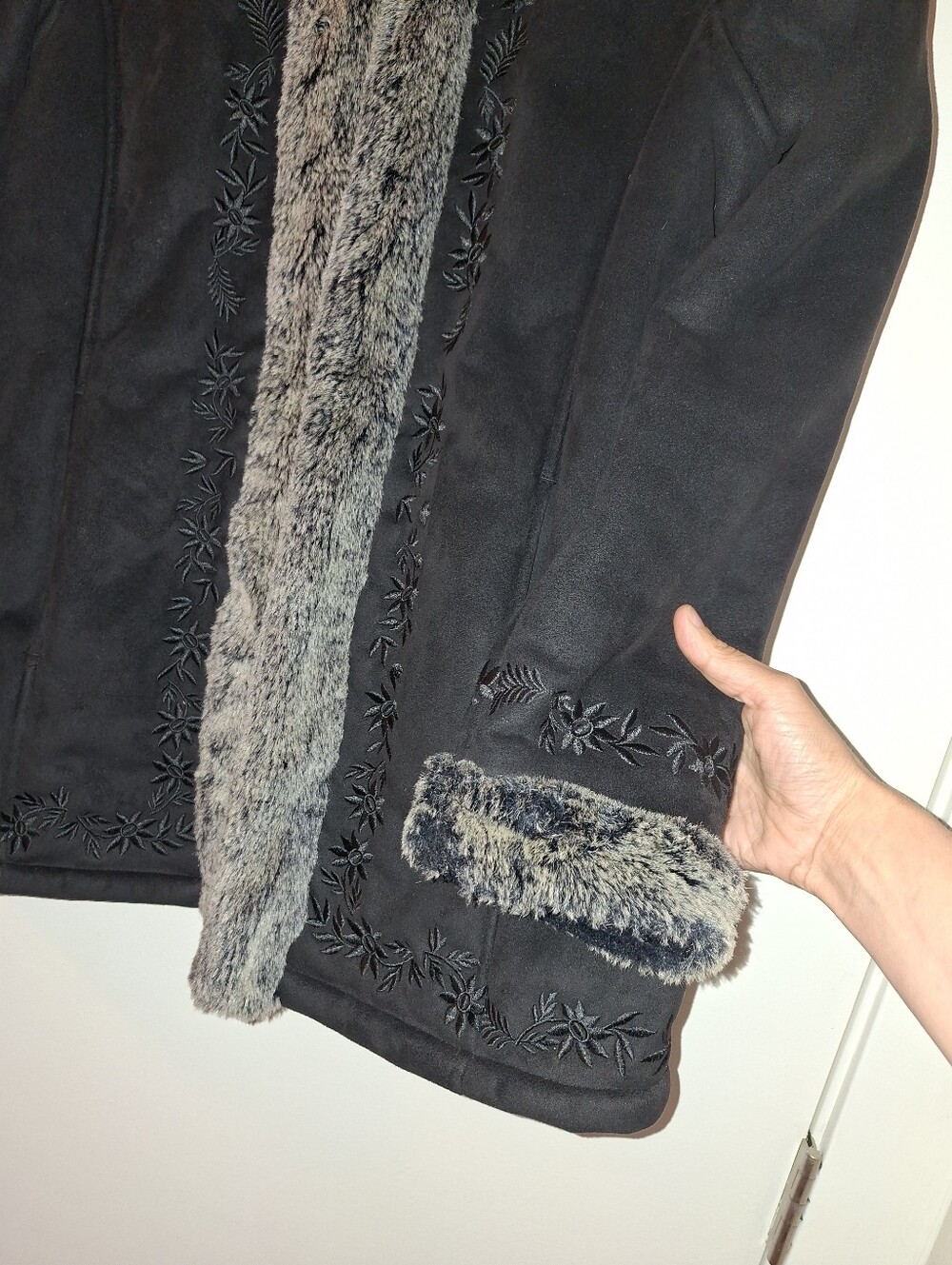 Penny Lane Women's Black Coat with Gray Faux Fur Trim And Embroidery